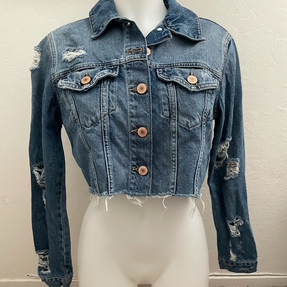Forever 21 - Crop and Distressed Jean Jacket - M - Picture 1 of 8